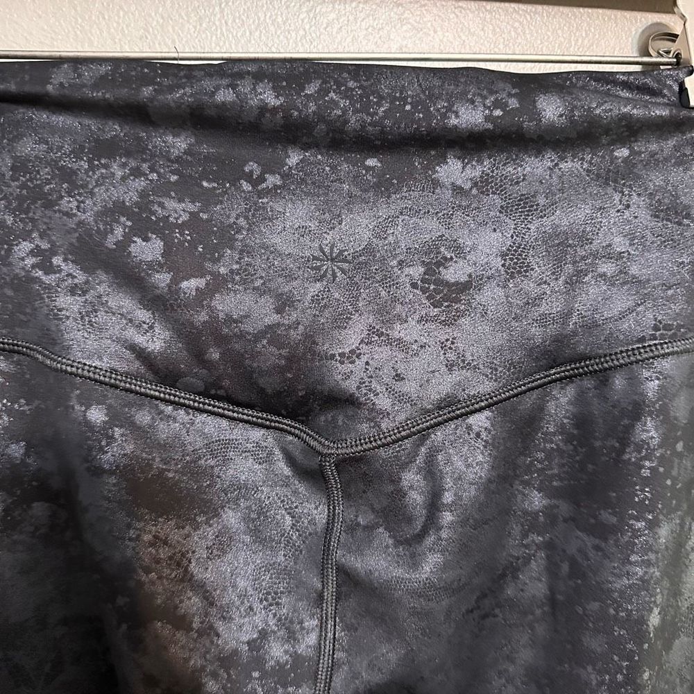 Athleta Black & Silver Elation Misty Lace Tight Leggings Women's Size Medium EUC - Picture 5 of 7